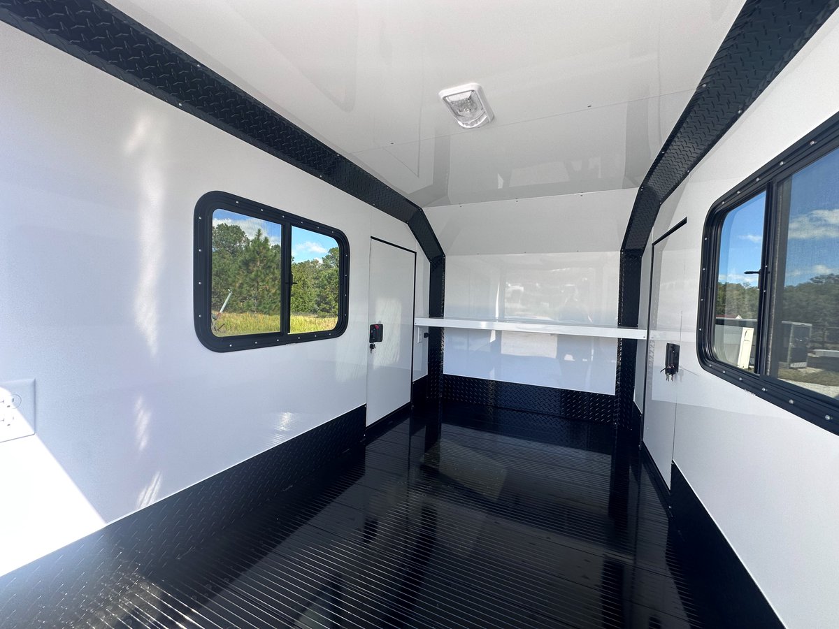 weerolltrailers's tweet photo. #FEATURED IN-STOCK TRAILER: DESERT SAND GLADIATOR   

 The WeeRoll #Gladiator is the #epitome of adventure-ready #design. Its size is a boon for those who #frequent tight, off-the-beaten-path locations.

https://t.co/1JgIWpZRLo https://t.co/U2YJ1xZItM