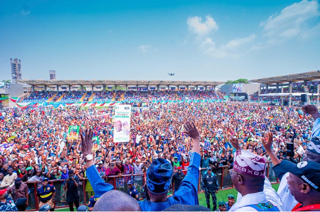 kabirmukhtar91's tweet photo. We wish to gently remind H.E President @officialABAT  Gov. @jidesanwoolu, @hadizabalausman, H.E, V.P @officialSKSM, @GovUmarGanduje they are yet to honour the promises made to Arewa community in lagos after their tireless efforts &amp; commitments during the 2023 General elections. https://t.co/HXxCrUfX9D