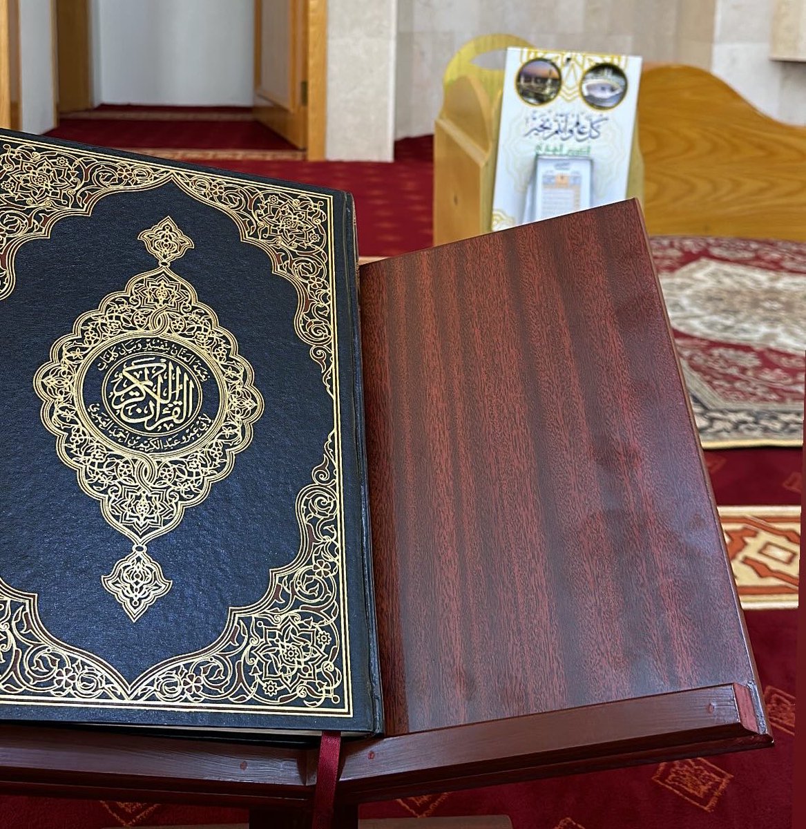 ozzv6's tweet photo. "أمَا والله إن الحزن ليبرأ بالقرآن وإن القلب ليُجبر بالقرآن وإن الروح لتُسعد بالقرآن فأحسنو صُحبته" https://t.co/j5wk16F2PT