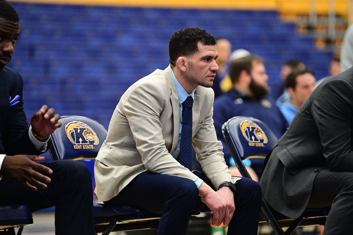 Happy Birthday to Coach Danny Mitcheff! #StayGolden x #GoFlashes