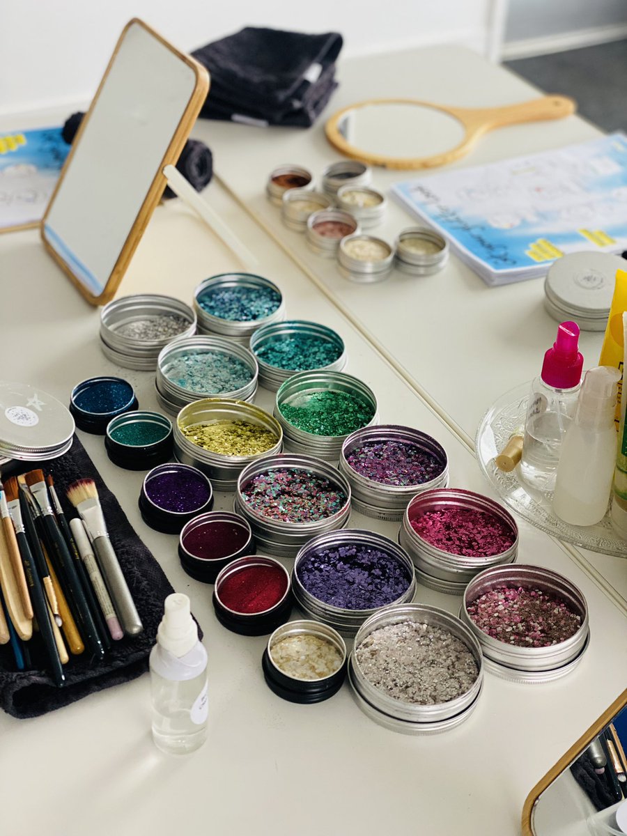 Join the glitterati ✨
Brighton 20th January 
Birmingham 27th January 
London 3rd February 
Edinburgh 24th February 
London 23rd March 
Newquay 6th April -am
Plymouth 6th April - pm
1-1 on Zoom - anytime
Self paced online course also available #ecoglitterfun #glitterati