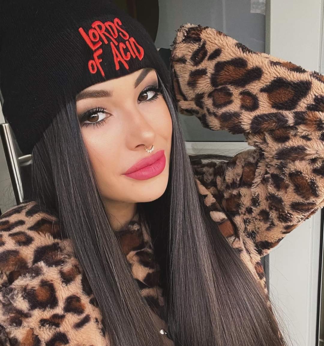 Miss_Gigi_Ricci's tweet image. Cheers to new beginnings and a year filled with endless joy!  ❤️
✨️2024✨️
#gigiricci #lordsofacid #singer #music @RealLordsOfAcid