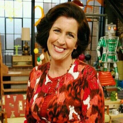 itzryxxn's tweet image. need wine and a cheeseboard with her