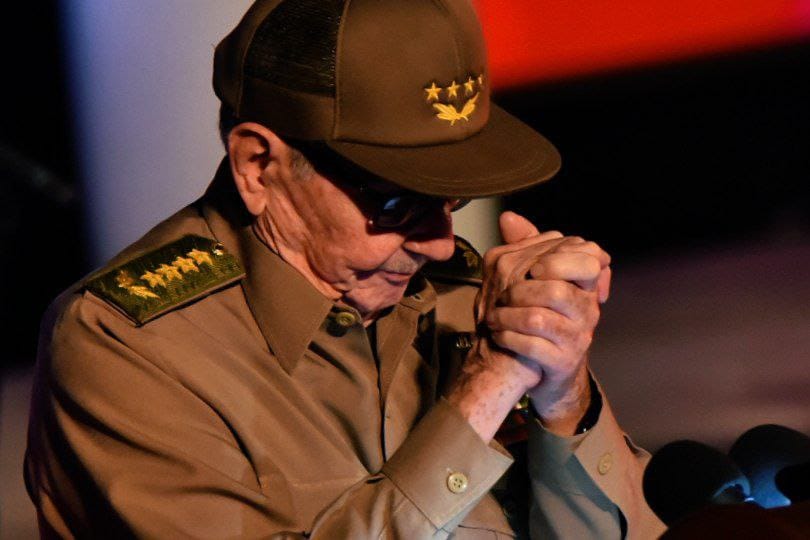General de Ejército Raúl Castro Ruz: 'Para Fidel ha sido el primer pensamiento de los cubanos🇨🇺 en esta histórica conmemoración (...) y también para todos los caídos en el noble propósito de alcanzar y preservar la independencia de la patria'. #CubaCoopera #BMCGuineaBissau