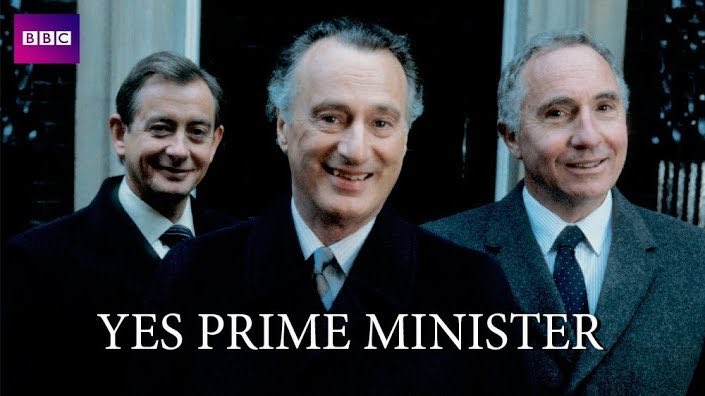 SaveRedlandLibr's tweet photo. 8:40pm TODAY on @BBCFOUR
From 1986, s1 Ep 1 of #BBC #Comedy “Yes, Prime Minister” - “The Grand Design” directed by #SydneyLotterby & written by #JonathanLynn + #AntonyJay
🌟#PaulEddington #NigelHawthorne #DerekFowlds #FrederickTreves #OscarQuitak #DianaHoddinott #BarryStanton https://t.co/3nDTdIAWbW