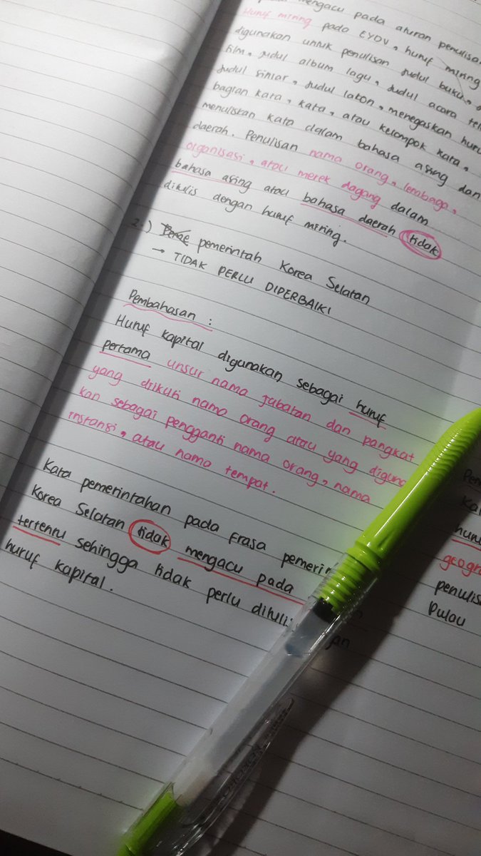 zeesstudyy's tweet photo. Awali pagimu dengan latsol lit. Indo 💗___💗 

🧚🏻‍♀️🍓💤 https://t.co/HVp5xUQSbR
