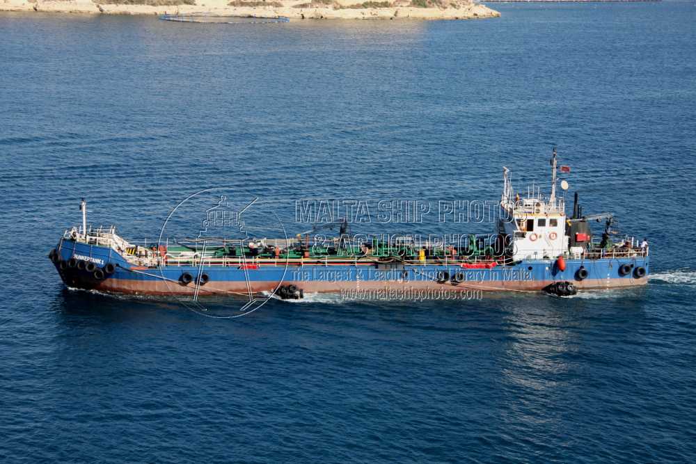 Shipguru's tweet photo. #Spanishbuilt #bunkeringtanker #BUNKERTANK_I #leaving  #grandharbourmalta - 06.06.2012 - www.maltashipphotos.com- NO PHOTOS can be used or manipulated without our permission https://t.co/Sk3ZI59dVK