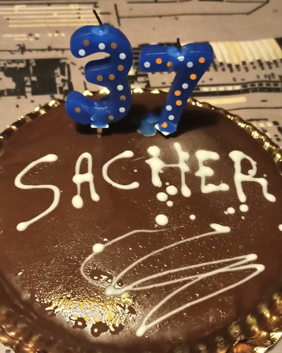 benvinguts 37! #aniversari #2degener #cumple #cumpleaños #2deenero #birthday #2ndJanuary #birthdaygirl #37yearsold #37anys #37años