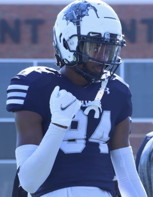 jaemccleskey's tweet photo. I would like to thank @SWOSUFootball  for the opportunity. After much thought and prayer and the support of my family, I have decided to enter the transfer portal with 4 years of Eligibility. Below are 2023 SWOSU Practice and 2022 Dawson highlight film. https://t.co/yJOmXLSIi8