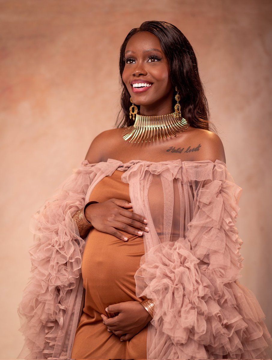Congratulations to you Hebil on the arrival of your precious bundle of joy.
#NewYearNewBlessing #shutterbugske #maternityphotography #maternityshoot #maternity #newbornphotography #pregnancy #maternityphotoshoot #newborn #pregnant #maternityphotographer #baby #maternityfashion
