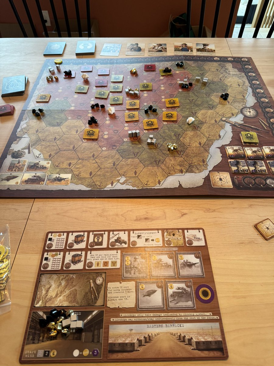Getting some solo games in. Apiary and AuZtralia. Enjoyed both but AuZtralia fit a little better as a solo game. Excited to try Apiary with others.