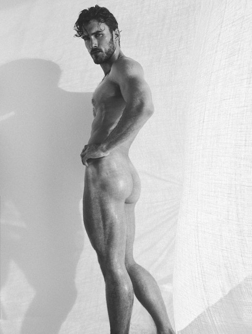 what&rsquo;s good 2024 😛 https://t.co/pAtbhJuLBX