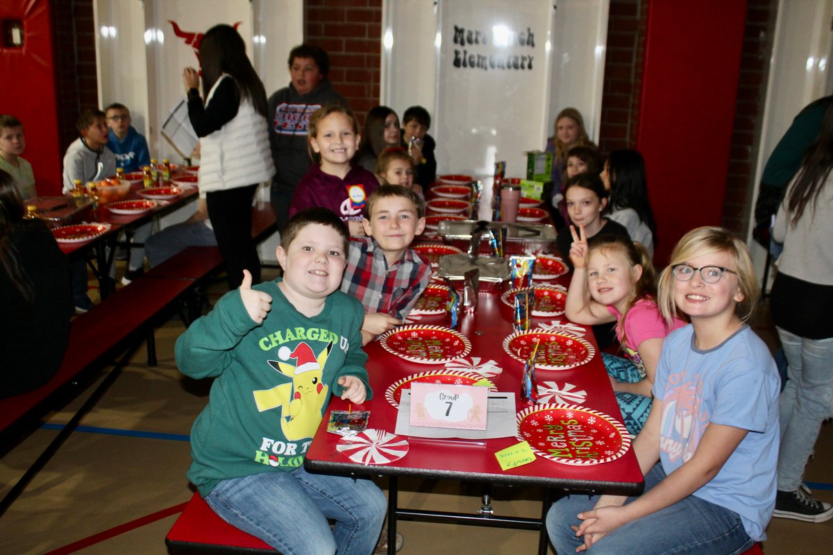 NEadvantage's tweet image. It's a new year, but Kimball Public Schools didn't close the page on 2023 before holding a celebration fit for the most festive of seasons.

“We wanted to give them something that they’ll remember.”

Read now! bit.ly/3vjkj3L #RootedNE