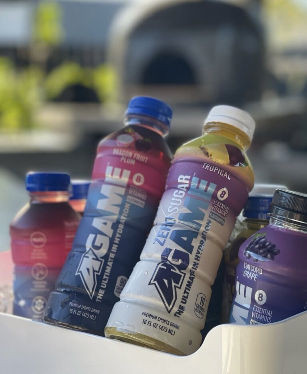 drinkagame's tweet photo. New year, same clean ingredients and great taste! Looking forward to another year of bringing our βA-GAME.β Happy New Year!
#drinkagame #agame #ultimatehydration #hydration #stayhydrated #naturalflavors #bringyouragame #newyear #2024 https://t.co/h2HHnwR0Dv
