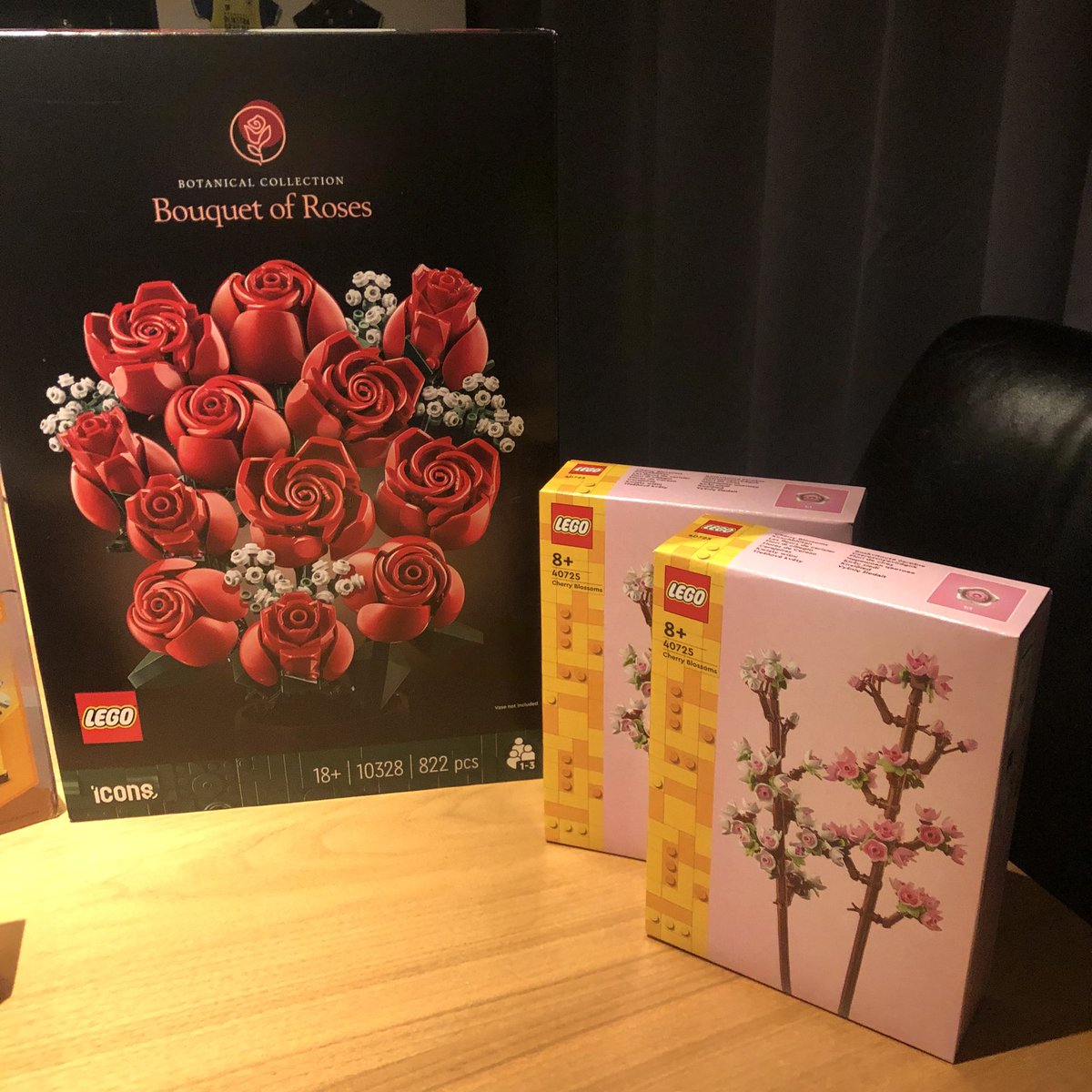 Rixt058's tweet photo. Lego release 1 januari haul✨
I bought 9 sets in total today🤭

#lego #legobotentical #legoflower #legocreator #legominecraft #legohaul #legonews #legobuilder #legophoto #legofan #legobouquet #legocreator3in1 #legocamera https://t.co/fxQEfyUcR5