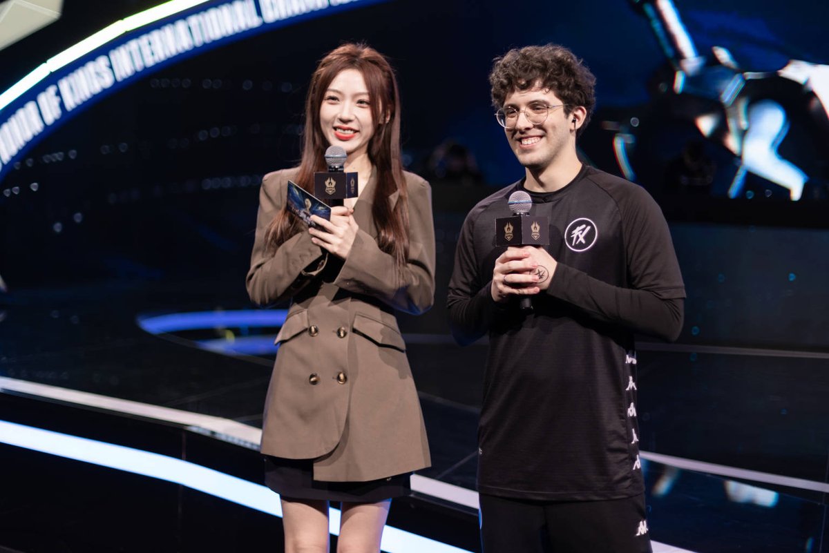 🚨ALERTA

Fui liberado para poder negociar com outras equipes, meu contrato já chegou ao fim. Meu tempo no Fluxo foi show de bola porem tudo tem seu fim.

Estou disponível para todas as funções de staff.

Experiências:
🥈CHOKBR 2023
Top 7 Wildcard KIC 2023

Like+RT=Goat