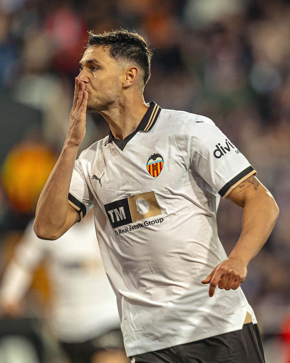 YAREMCHUK ⚽🔝

#ValenciaVillarreal 🦇🟡
#ADNVCF