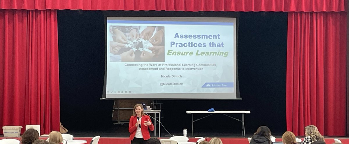 KareyTechFairy's tweet photo. Such a fantastic session with @NicoleDimich on assessment practices. Great way to start the new year! #ElevateA1 #A1Excellence https://t.co/KVrLDizM0V