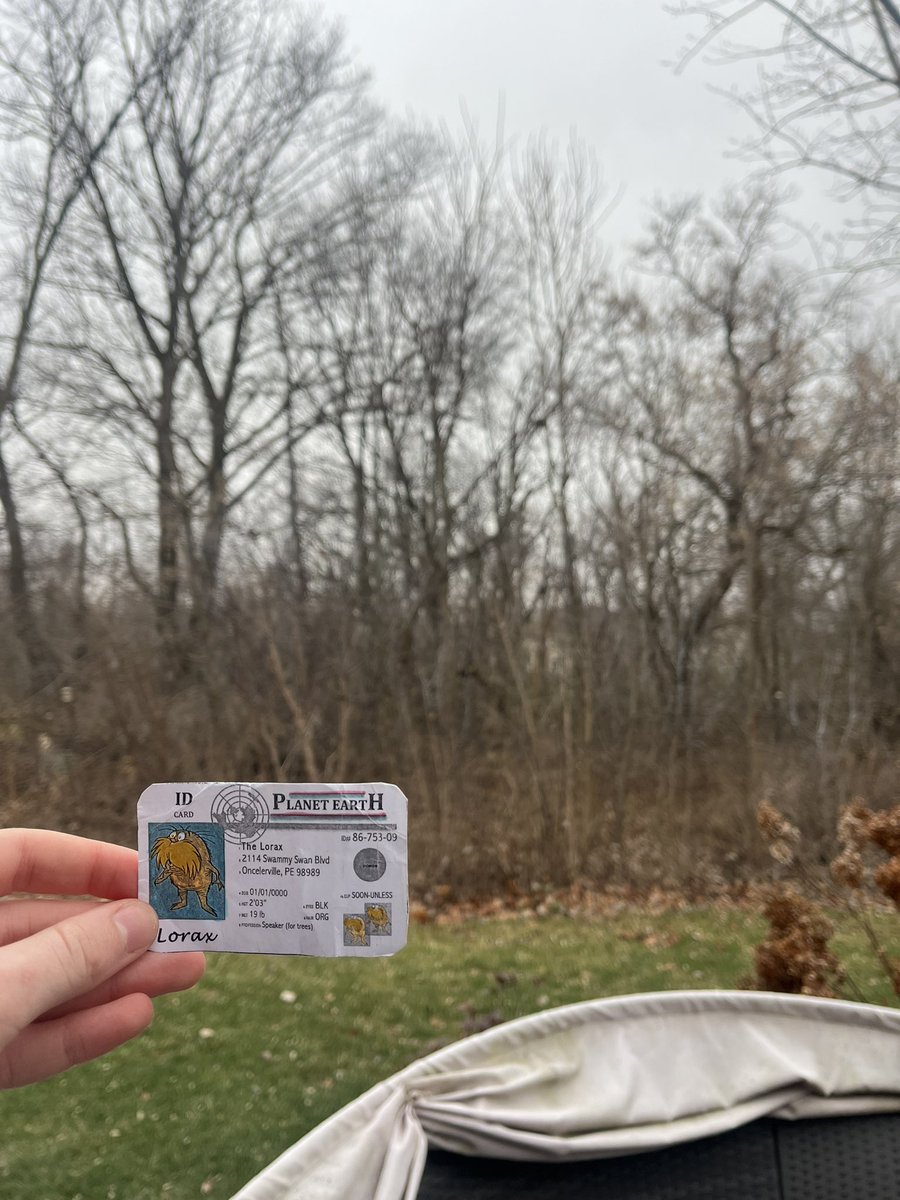 emarking06's tweet photo. Wisconsin is a temperate forest biome. Because of this, we go through all 4 seasons, and our plants have adapted to survive the cold winters.During the winter, trees fall into a period of dormancy or sleep after loosing all their leaves in the fall. @franklinlorax #apesecology https://t.co/t6geioBvv7