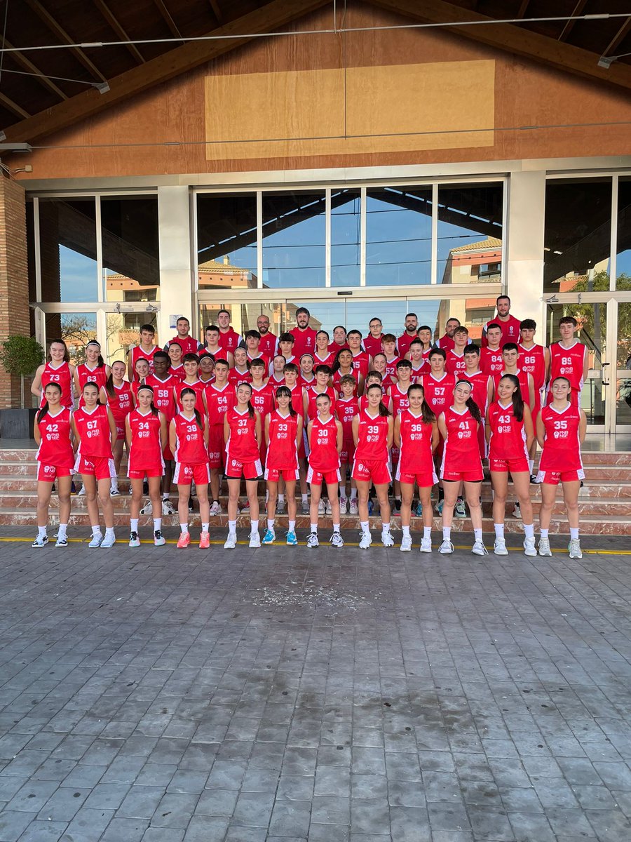 LAS SELECCIONES CADETE E INFANTIL COMIENZAN SU ANDADURA EN EL CTO. DE ESPAÑA El campeonato empieza este miércoles día 3 con siete partidos de los combinados forales. ¡Mucha suerte a tod@s! 🏀👏 🔗fnbaloncesto.com/es/las-selecci…