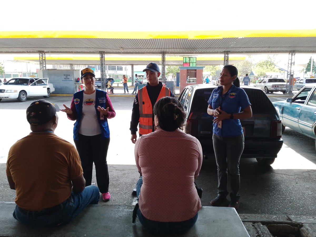 OncdoftZulia's tweet photo. #Entérate #02Ene 👉| Oncdoft Zulia brindó Orientaciones Preventivas en el Terminal de Pasajeros del Municipio Cabimas, dónde se informo sobre los delitos contra las personas y contra la Indemnidad Sexual contemplados en la LOCDOFT.

@MijpVzla
@CeballosIchaso1
@oncdoftvzla2 https://t.co/pAJdKCEOkd