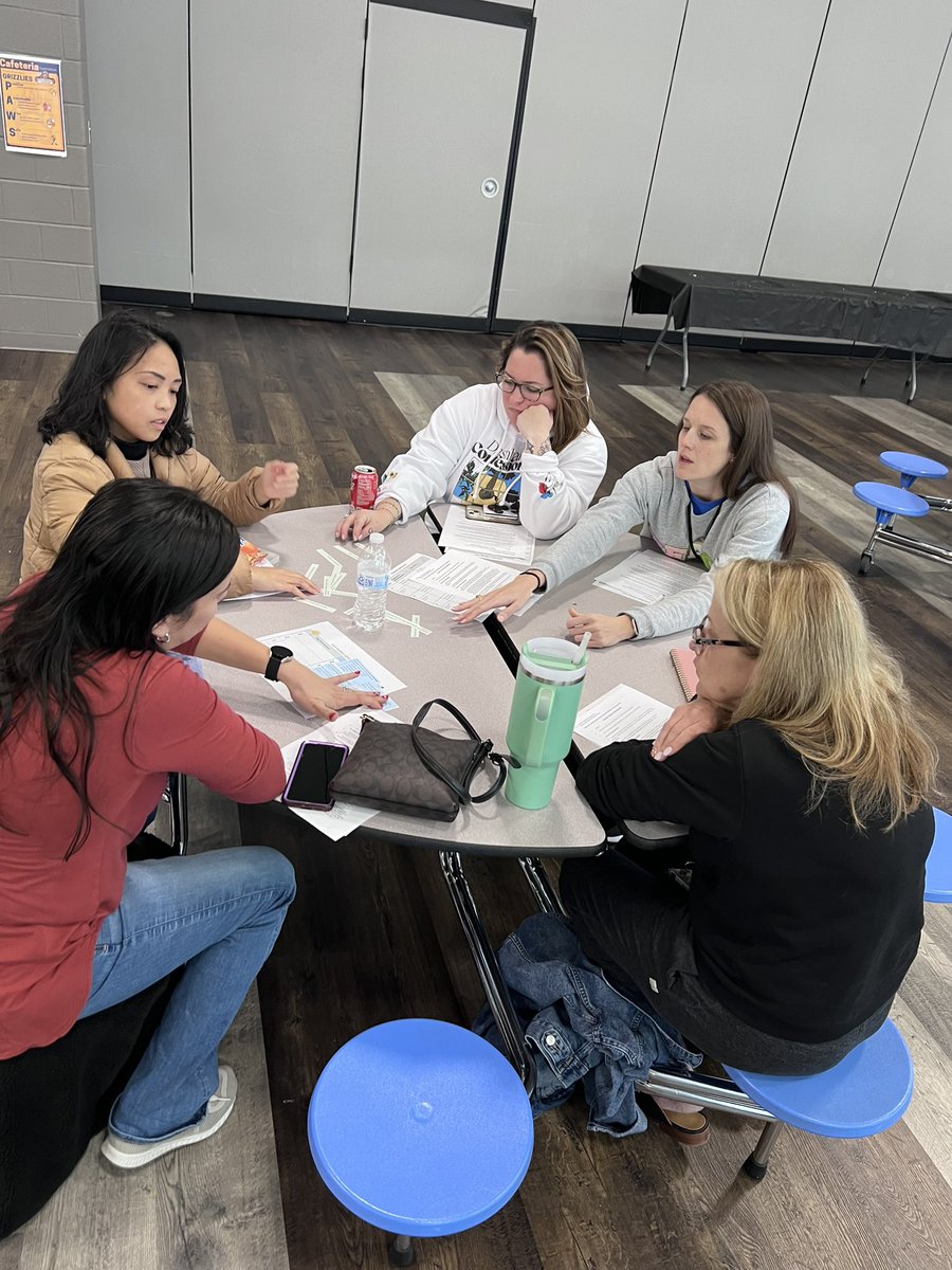 MrsRFiore's tweet photo. 3-5 RELA spent time together calibrating ECRs! So many rich conversations and high engagement! #GEAnchored @HumbleISD_GE 👏🏼📝💙 @Angela_bland1 @ErikaNSanders https://t.co/H5cHacteEB