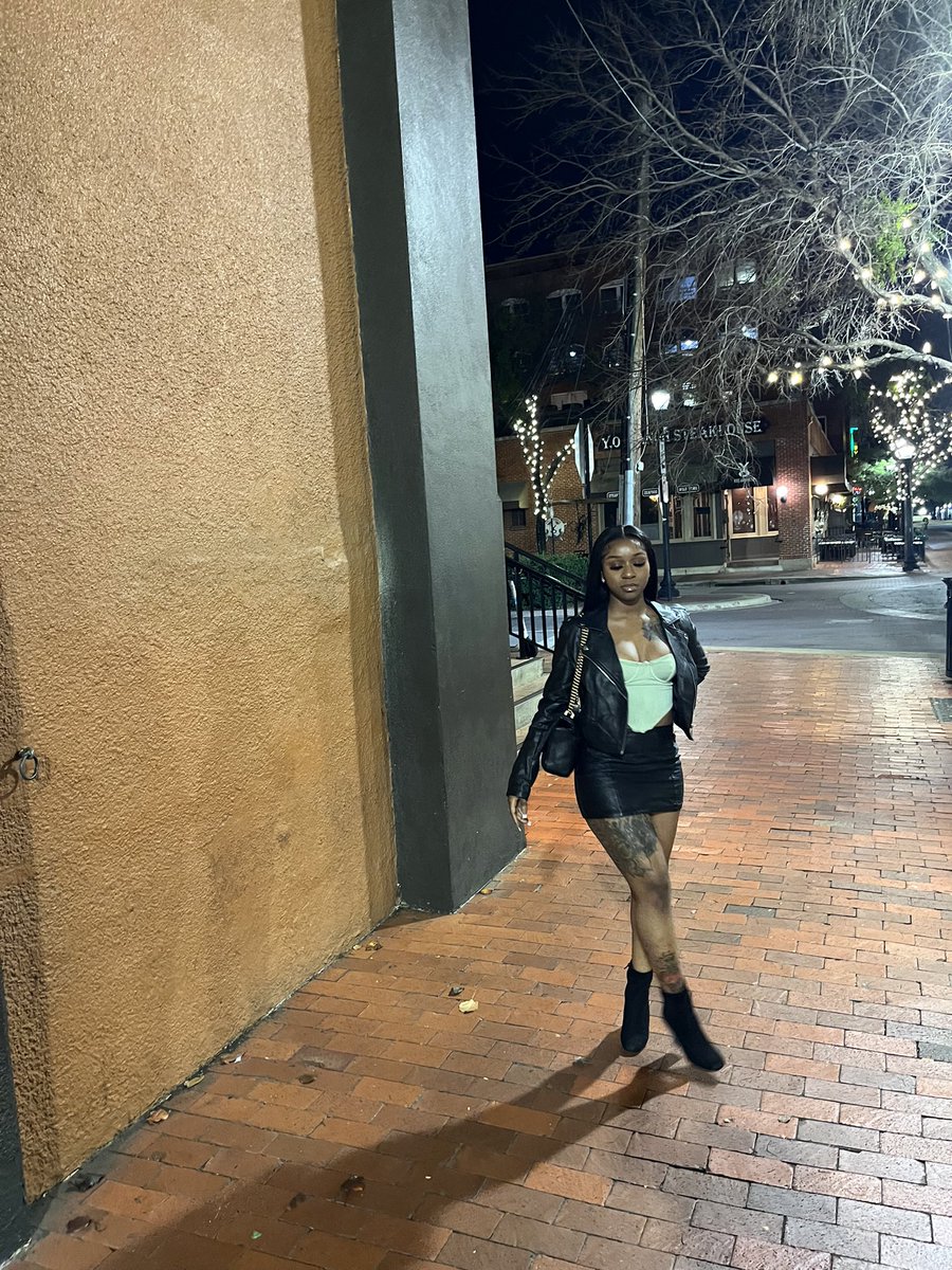 tanique___'s tweet photo. 🖤 https://t.co/MgPaegY1R9