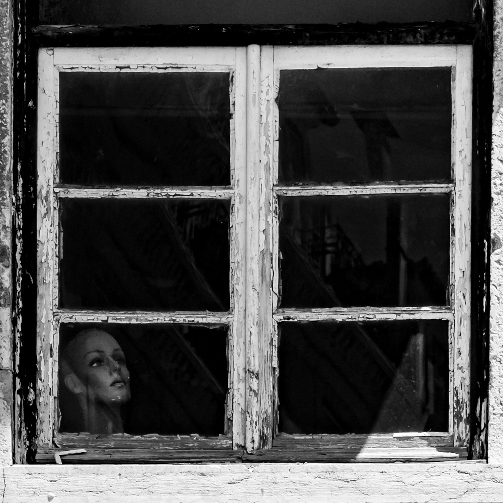 manuelladenon's tweet photo. The Snitch
« It saw nothing, heard nothing, and that it knows nothing » or it can’t

#lisboa #fiction #photograghy #streetphotography #photoderue #bnwphotography #bnw #lisbonne #travelphotography #urban https://t.co/WdMVWpk7Jp