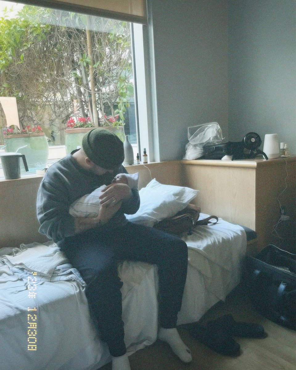 QuinnXCII's tweet photo. 2023 ended on the best note we could have ever asked for. Taking some time off to be a dad. We love you, Florence ❤️ https://t.co/QlcLUlzdic