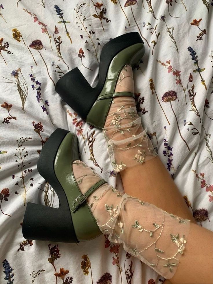 BestPromosBr's tweet photo. 👠 Sapatos Mary Jane que achei na SHEIN - a thread ✨ https://t.co/FXdzahdH19