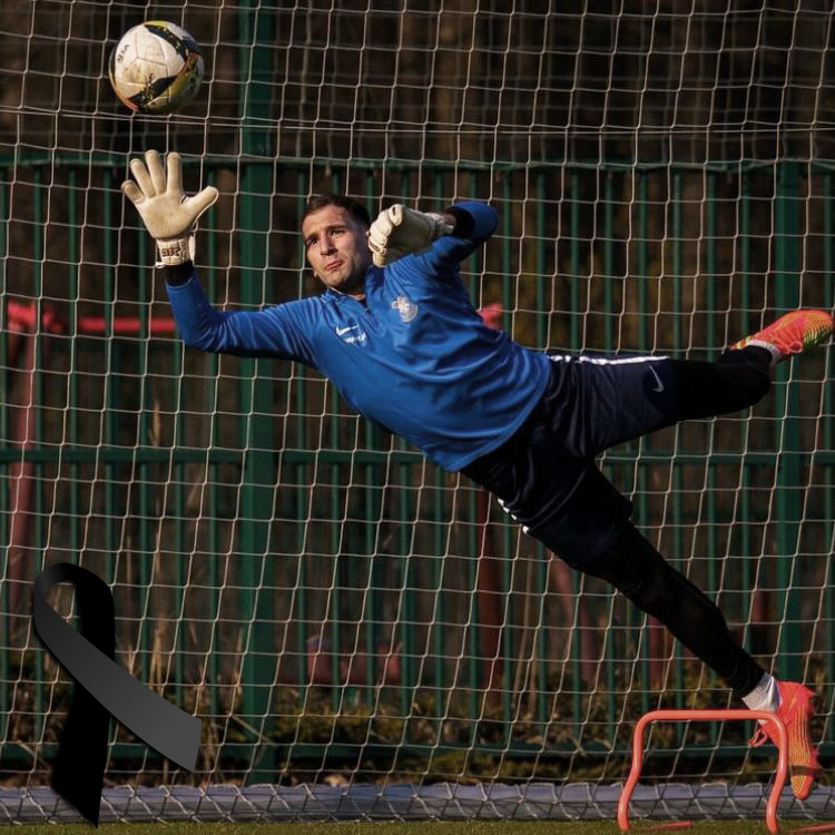 Z wielkim żalem informujemy, że 31 grudnia zmarł nasz bramkarz Borys Kwiatkowski.

Bliskim Borysa składamy szczere kondolencje. 

Słowa nie ukoją bólu, który czujemy.