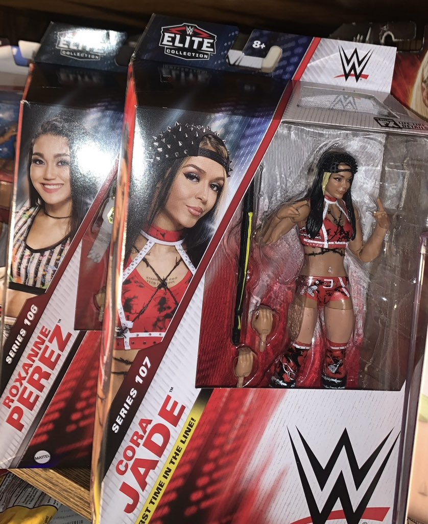 My new elite figure of @CoraJadeWWE arrived today from @RingsideC!