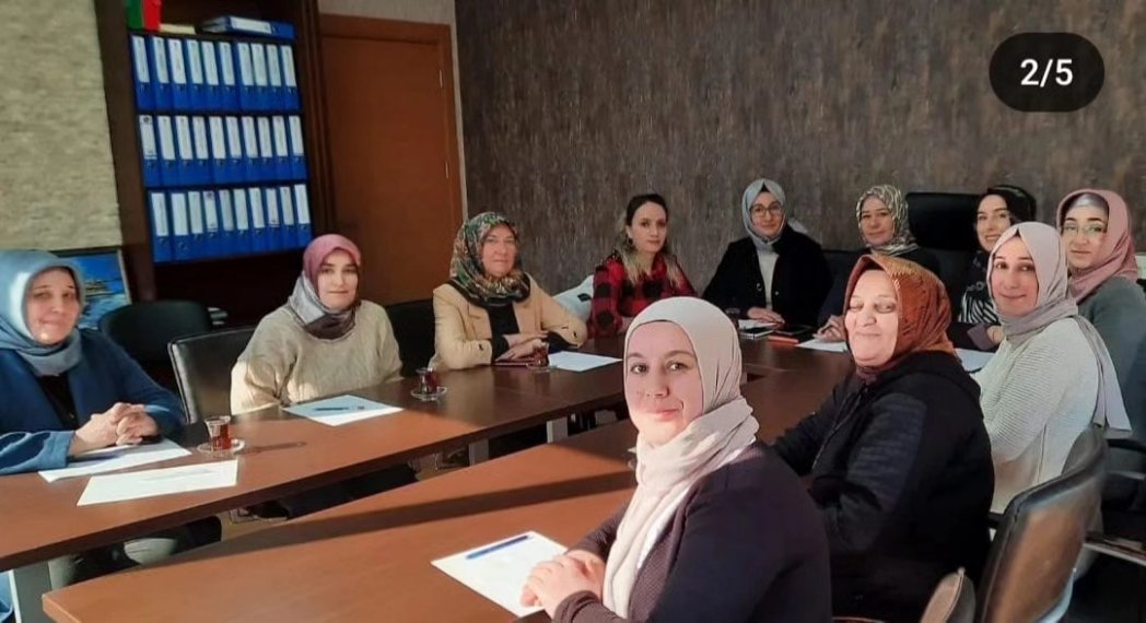 AkPartiTomarza1's tweet photo. 2024 Yılı  ilk toplantısını İl Kadın Kolları Başkanımız Sn. Meral Koşar başkanlığında, İlçe Kadın Kolları Başkanlarımızla İstişare ederek gerçekleştirdik. Toplantımızın hayırlara vesile olması diliyoruz. @aysekesir @zerrin_arslan @fatihuzum38 @meral_kosar https://t.co/44eSo5JPsY
