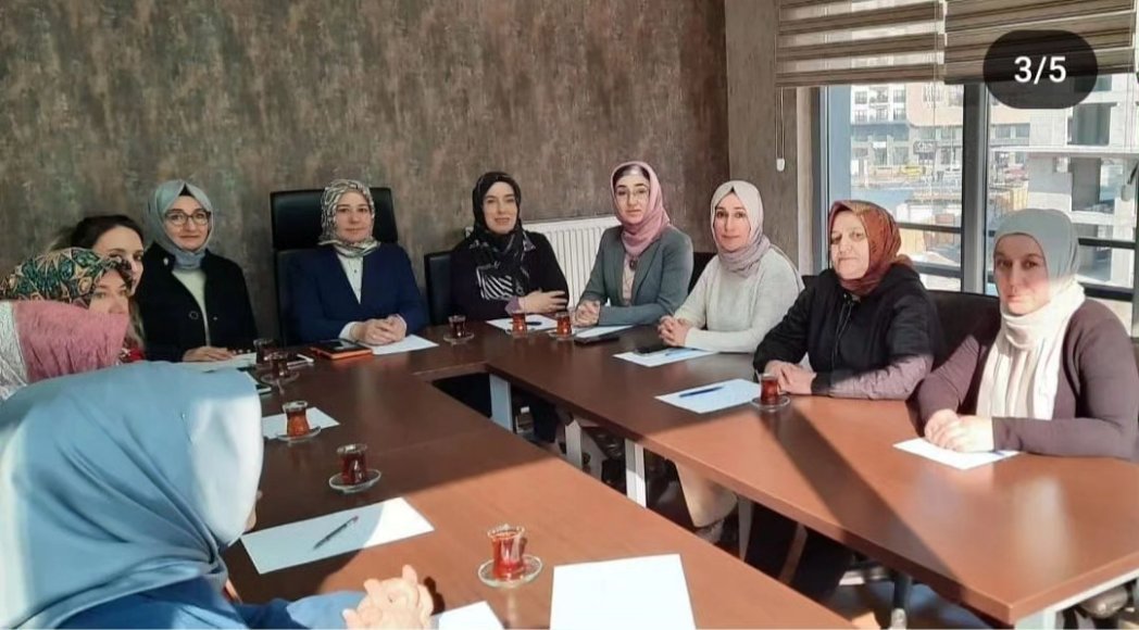 AkPartiTomarza1's tweet photo. 2024 Yılı  ilk toplantısını İl Kadın Kolları Başkanımız Sn. Meral Koşar başkanlığında, İlçe Kadın Kolları Başkanlarımızla İstişare ederek gerçekleştirdik. Toplantımızın hayırlara vesile olması diliyoruz. @aysekesir @zerrin_arslan @fatihuzum38 @meral_kosar https://t.co/44eSo5JPsY
