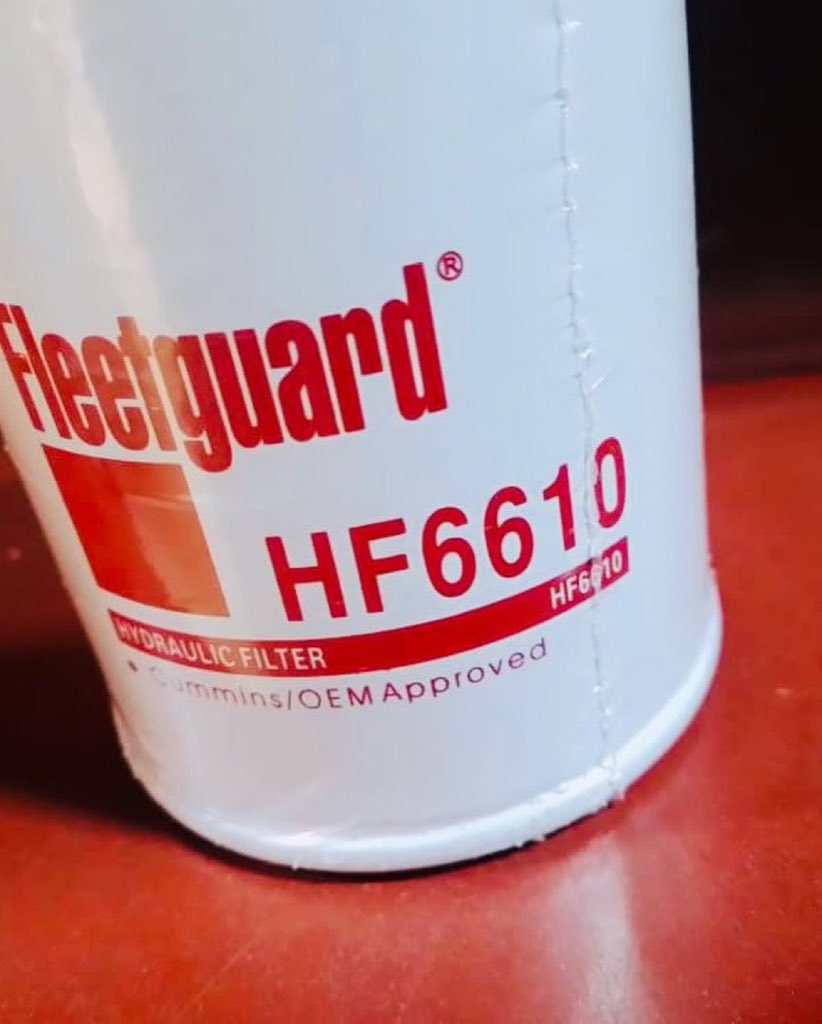 Fleet guard #fuelfilters are designed to keep your vehicle's engine protected from dust, rust, dirt, and water particles. Ensure a smooth and enjoyable journey ahead! #carcare 🚗💨