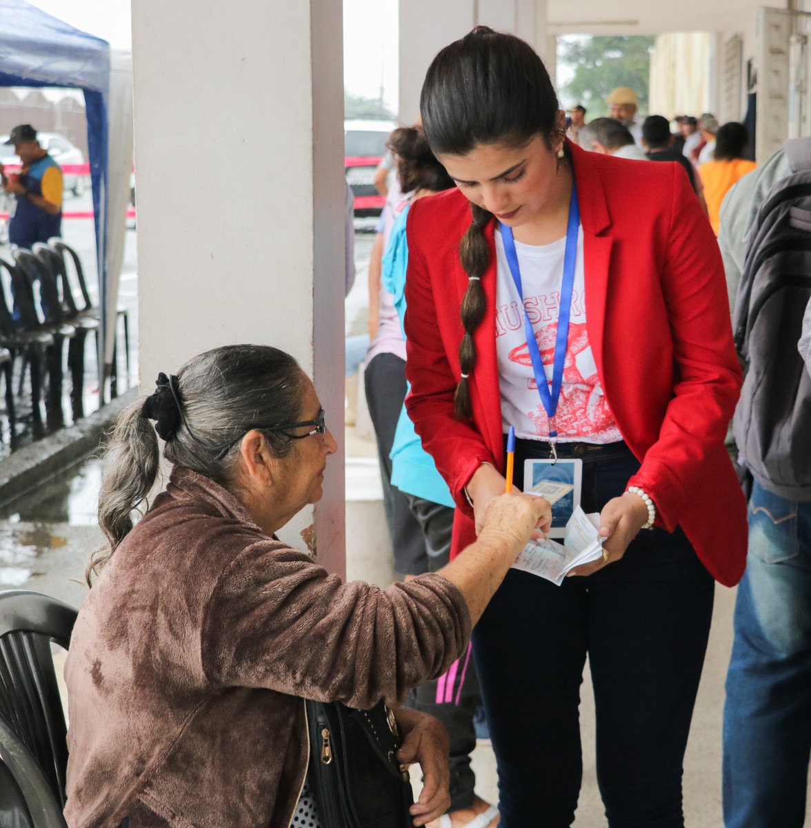 Iniciamos la primera semana del 2024 con los mejores deseos para los carmenses, con el compromiso de que su contribución predial se retribuya en obras para el cantón. Desde hoy puedes acercarte a cualquiera de las ventanillas de recaudación en el Municipio.