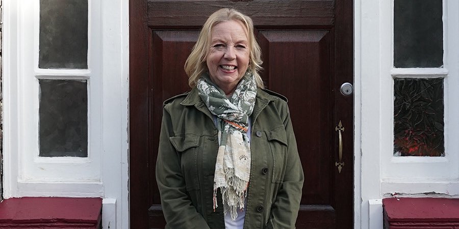 Wandoful's tweet photo. Deborah Meaden openly admitting to the nation she doesn’t know how to operate a toaster and then Alex proceeding to tell her it’s voice operated, is probably the single best thing I’ve seen all year 😂 #Taskmaster #NewYearTreat #TaskmasterNYT https://t.co/yOdHRHPxo5