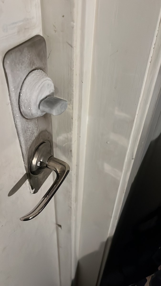 Quite cold here in Sweden at the moment. This is a picture of our door handle… on the inside of the house.