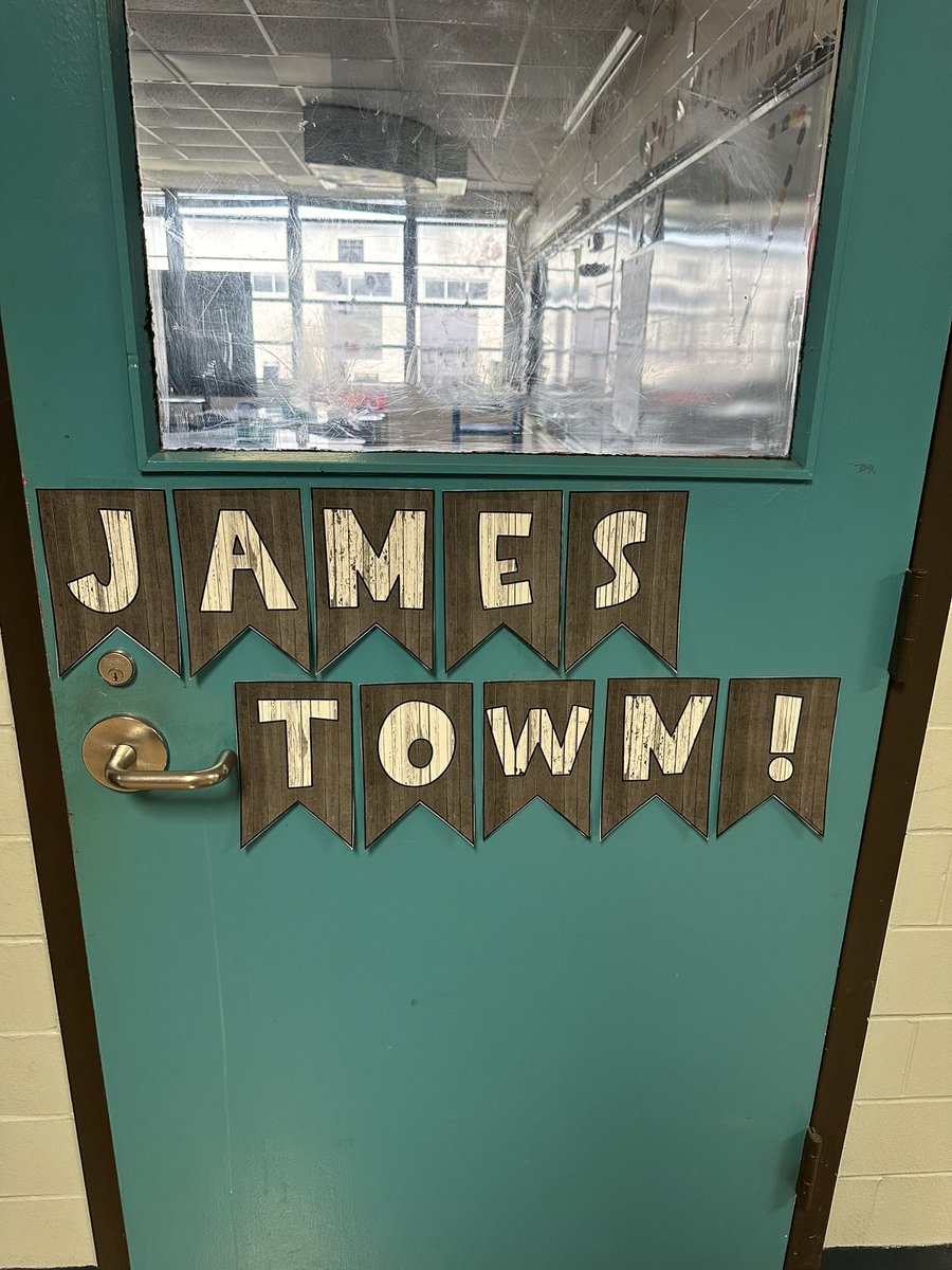 MsMixonELA's tweet photo. Getting ready to welcome back our scholars this Thursday with our 6th grader’s Module 3 @WitWisdomELA kickoff! #MakeLearningFun #BuildingBackground @AldineMS_AISD https://t.co/Tc8sYdwdtN