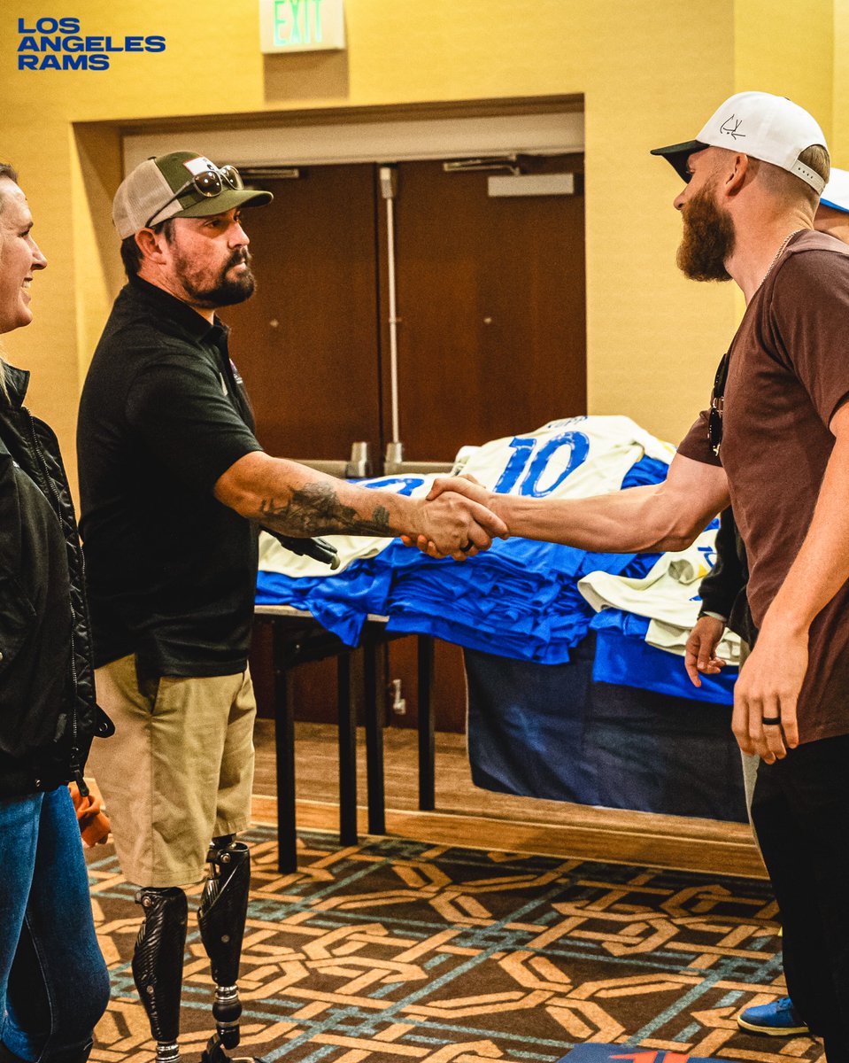 RamsCommunity's tweet image. Cooper 🤝 Our Week 13 Hero of the Game

1 RETWEET 🔁 = 2 VOTES 🗳️

#WPMOYChallenge | @CooperKupp