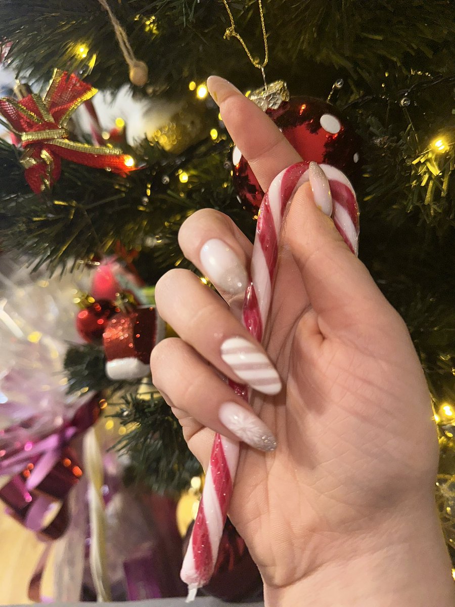 xartemia's tweet photo. #2023 nails https://t.co/pfs5zcAdYT