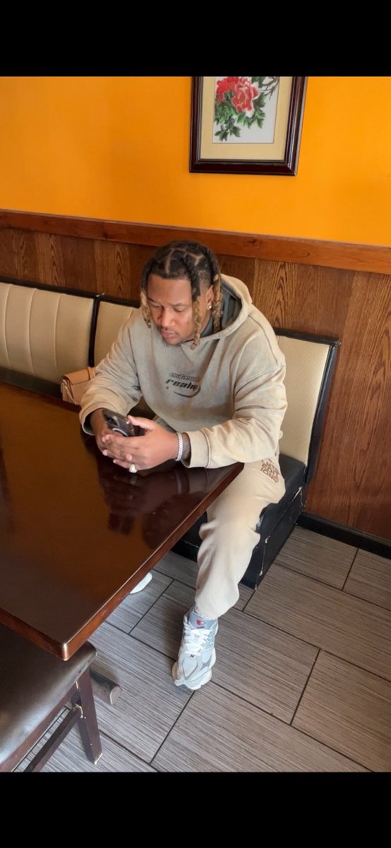 Rodariusss's tweet image. It’s been a minute since I posted on here✌🏽