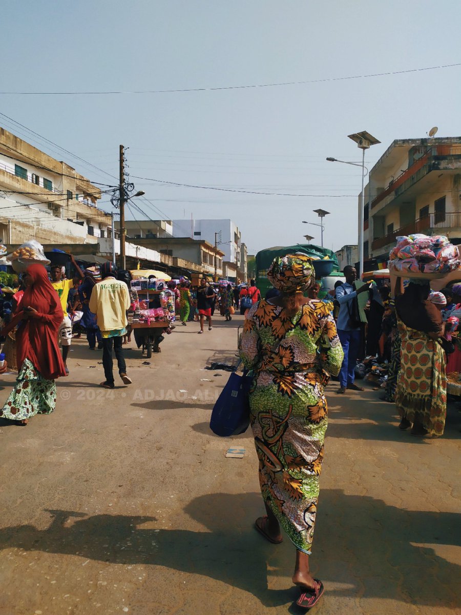 Missebo Market, Cotonou • Republic of Benin 🇧🇯

© @adjaoali - 2024

#lifestyle #landscapephotography #mobilephotography #visitbenin #BeninCulture
