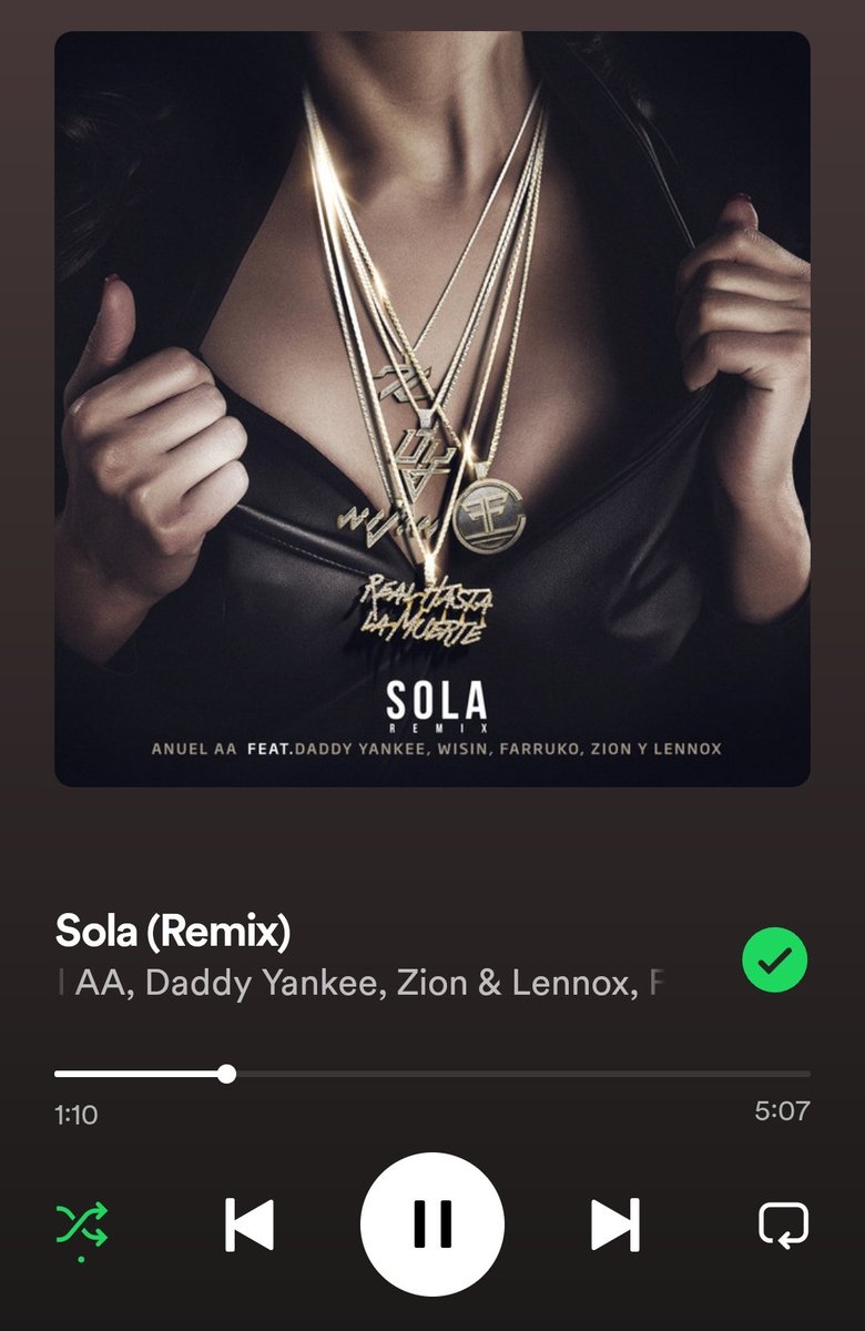 idiegomac's tweet photo. mi mamá me dio la vida y esta joya las ganas de vivirla https://t.co/D2ALXAbbID