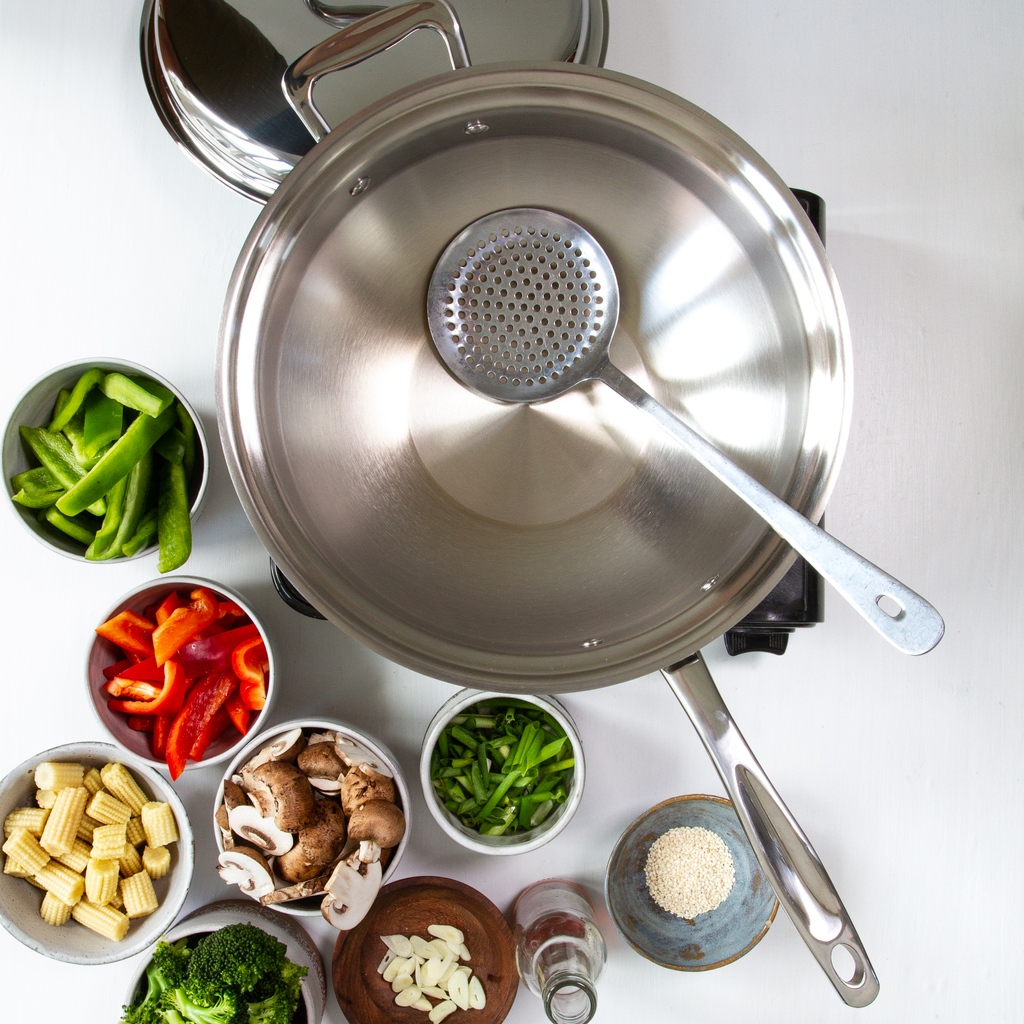 360Cookware's tweet photo. It’s that time of year veggies are most popular as we eat healthier after all the heavy meals of the holiday season! Whats your favorite veggie to cook? Whats your favorite pan to cook it in?
#360cookware #bestcookware #bestbakeware #onetimepurchase https://t.co/znKWmtf73D