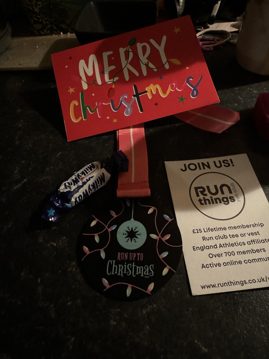 Medal Monday (ok it’s Tuesday but hey ho) @runup2christmas @WeAreRunThings #northernstars