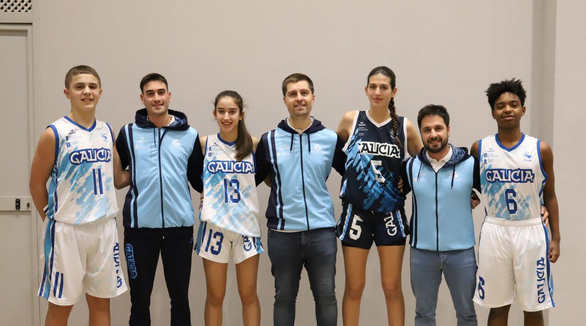 CTO DE ESPAÑA DE SELECCIÓNS AUTONÓMICAS || Os representantes do noso clube cas diferentes seleccións da <a href="/FGB_Baloncesto/">FGB</a> xa se atopan en Huelva para disfrutar, dende mañá e ata o domingo, do Campionato infantil e cadete! Toda a sorte Fiz, Javi, Claudia, Rubi, Carol, Roi e Fasil!!