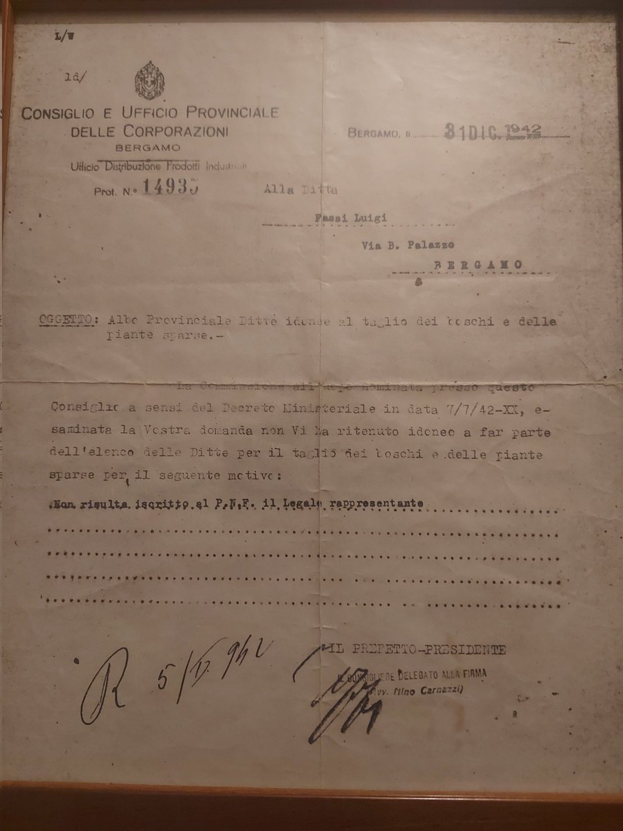 Un cimelio di famiglia: la lettera con cui nel 1942 venne comunicato alla ditta di legnami di mio nonno che non poteva più lavorare, con la motivazione che lui non era iscritto al Partito Nazionale Fascista
