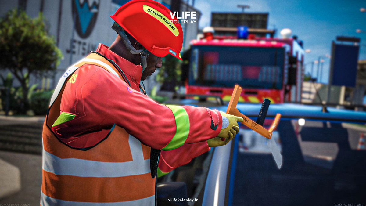 vLifeRoleplay's tweet photo. [#Nouveauté] Nos pompiers sont désormais équipé d’un camion de désincarcération ! 🚒
Le CD, un enfin tant attendu par nos joueurs, va permettre d’augmenter les possibilités de scènes 😎 https://t.co/p3WLTkzGg4