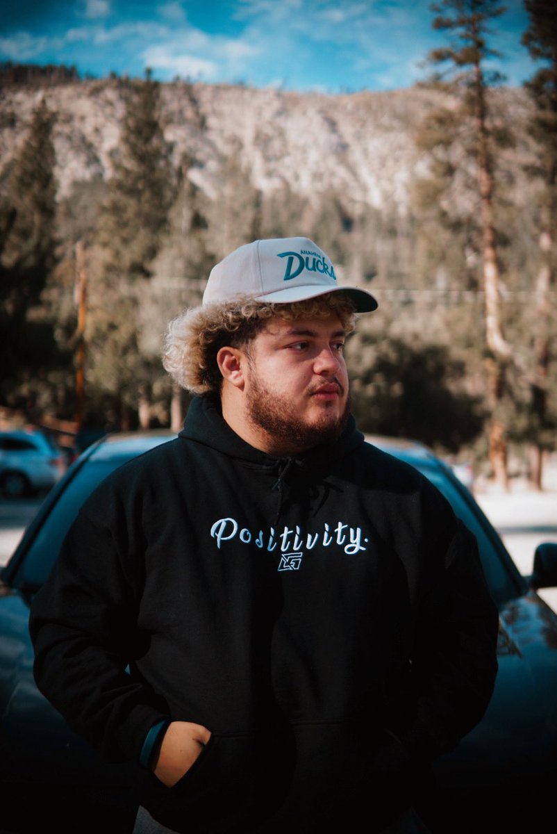 Slimemannyy's tweet photo. Positivity. 🕊️🖤 https://t.co/hg0Vj03ATn